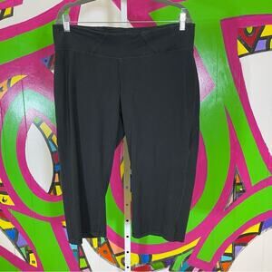 tasc performance, Black Capris. Size XXL. In excellent condition!